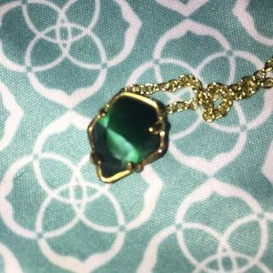 Never worn Kendra Scott necklace